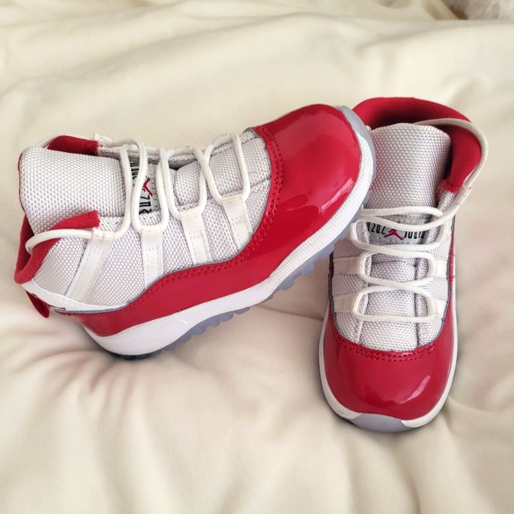 Jordan 11 toddler size 8c